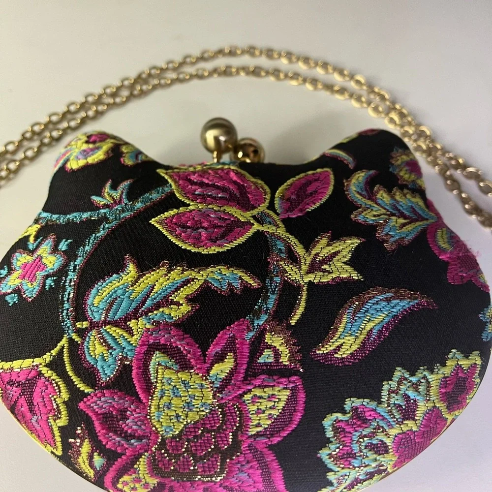 Betsey Johnson "Here Kitty Kitty" Floral Clutch Crossbody Purse MINT CONDITION! - Picture 3 of 5